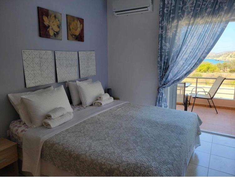 180 Degree Sea View Apartment Palaiochora